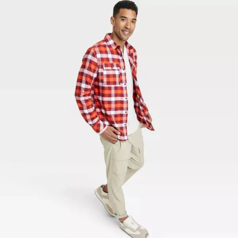 All In Motion Men's NWT Red Long Sleeve Flannel Button Down Shirt Size Medium - Picture 3 of 6